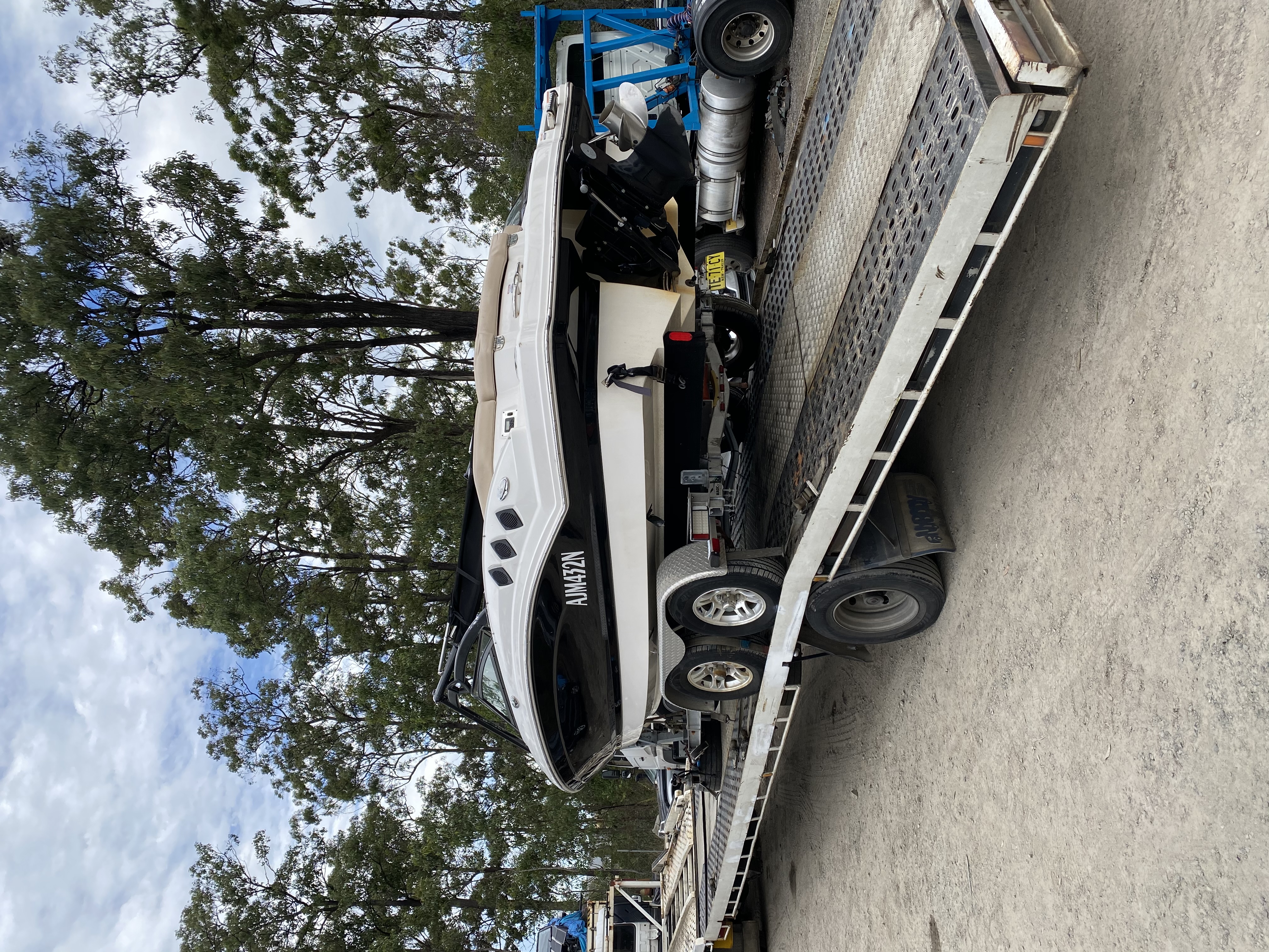 Auto Mover White Van Interstate Transport Service