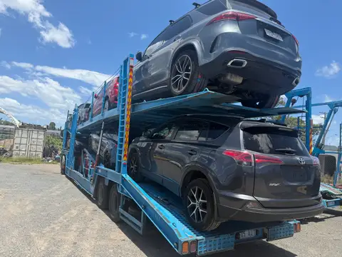 Auto Mover Double-Deck Car Carrier with Toyota RAV4 Vehicles