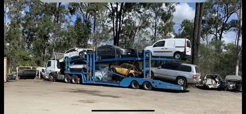 Auto Mover Car Carrier Loaded with Multiple Vehicles