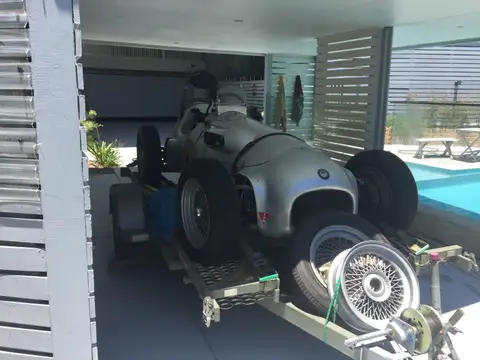 Auto Mover Classic Racing Car and Spare Wheels