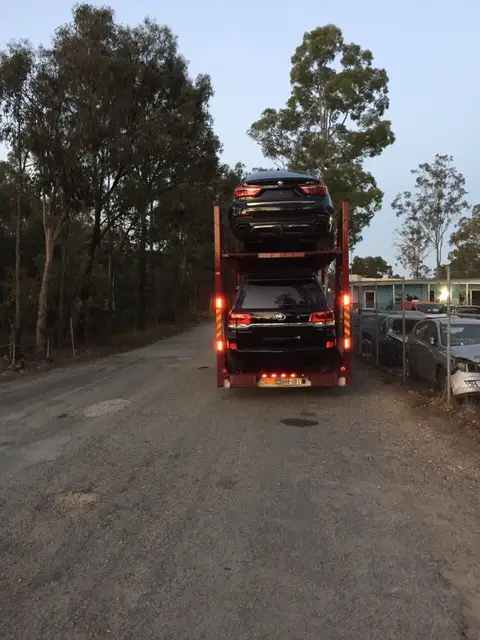 Auto Mover Double-Deck Car Carrier Transporting Vehicles