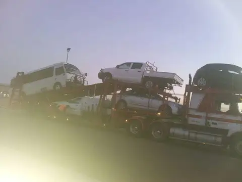 Auto Mover Double Deck Carrier Transporting Multiple Vehicles