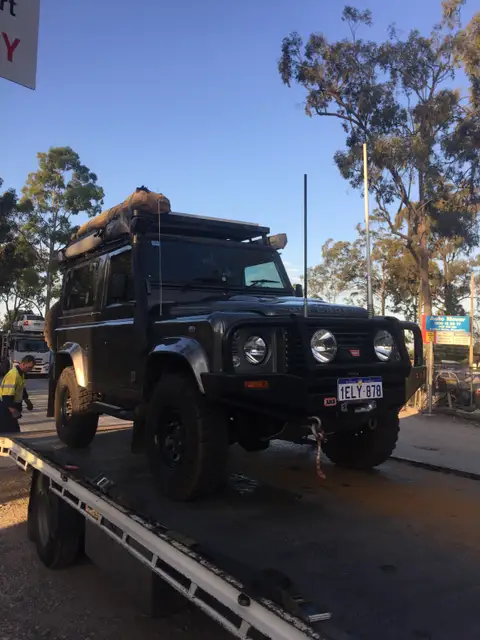 Auto Mover Land Rover Defender Ready for Transport