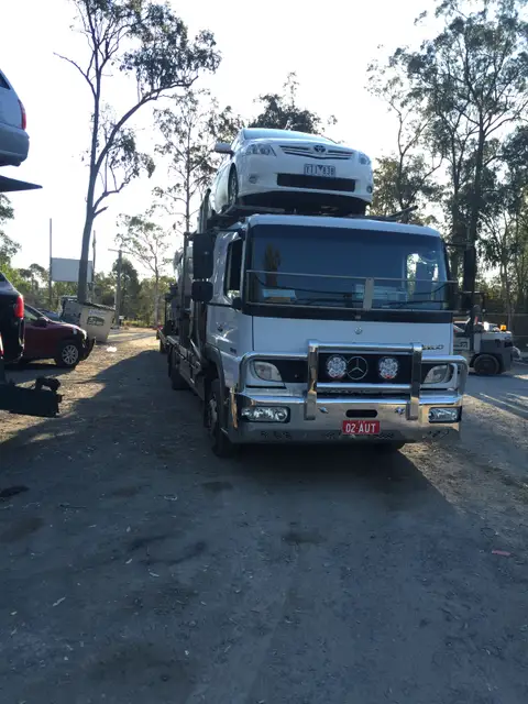 Auto Mover Mercedes Car Carrier Loading White Toyota Vehicle