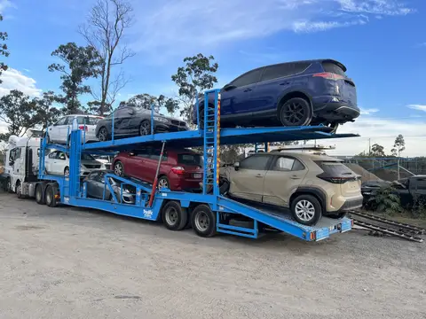 Auto Mover Multi-Car Transport Carrier with Four Vehicles