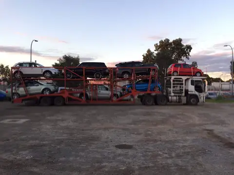 Auto Mover Multi-Deck Car Carrier Loaded with Vehicles