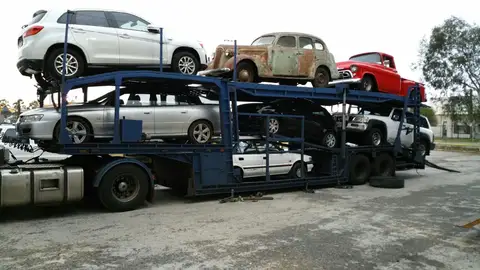 Auto Mover Multi-Deck Car Carrier Loading Vehicles