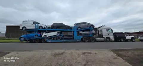 Auto Mover Multi-Deck Car Carrier Transporting Five Vehicles