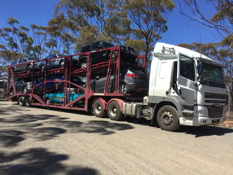 Auto Mover Multi-Level Car Carrier Loaded with Vehicles
