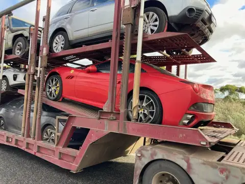 Auto Mover Multi-Level Car Carrier with Sports Car