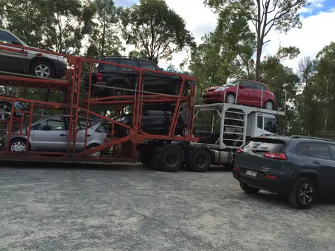 Auto Mover Multi-Vehicle Car Carrier Loading Operations