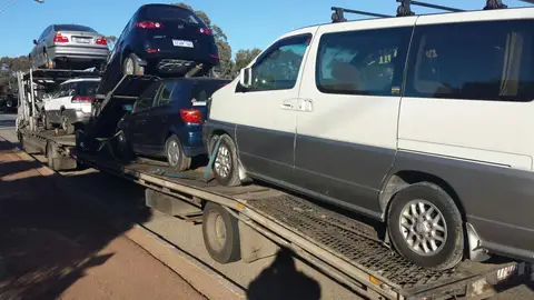 Auto Mover Multiple Vehicle Transport on Carrier Truck