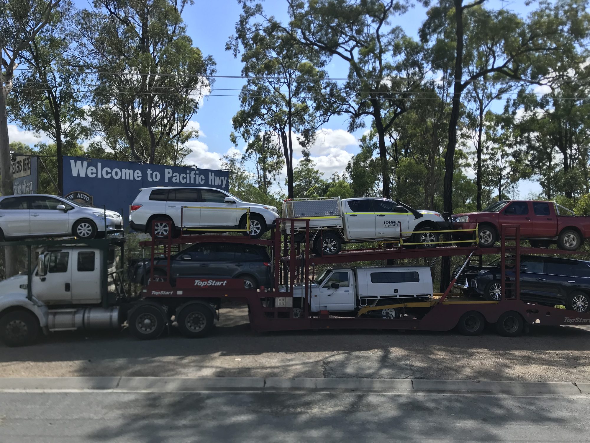 Auto Mover Car Carrier Fleet Loading Multiple Vehicles