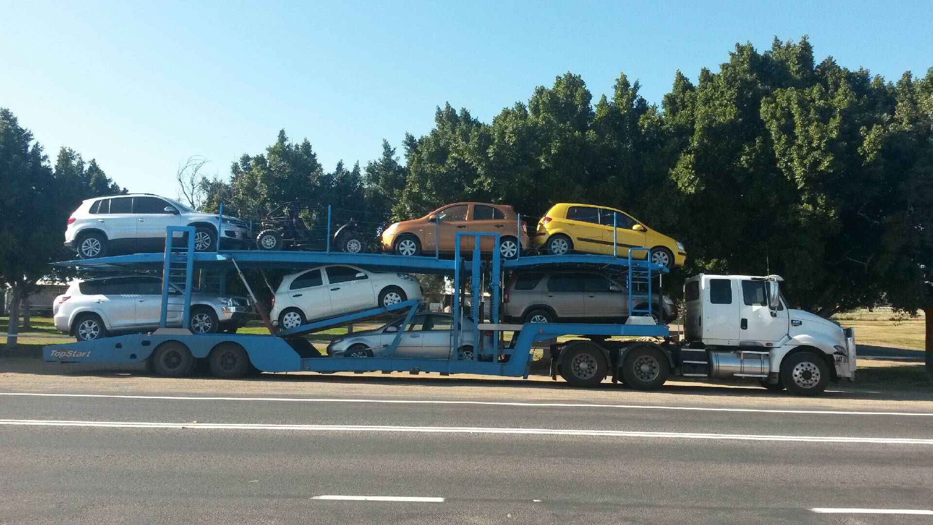 Auto Mover Car Carrier with Multiple Vehicles in Transit