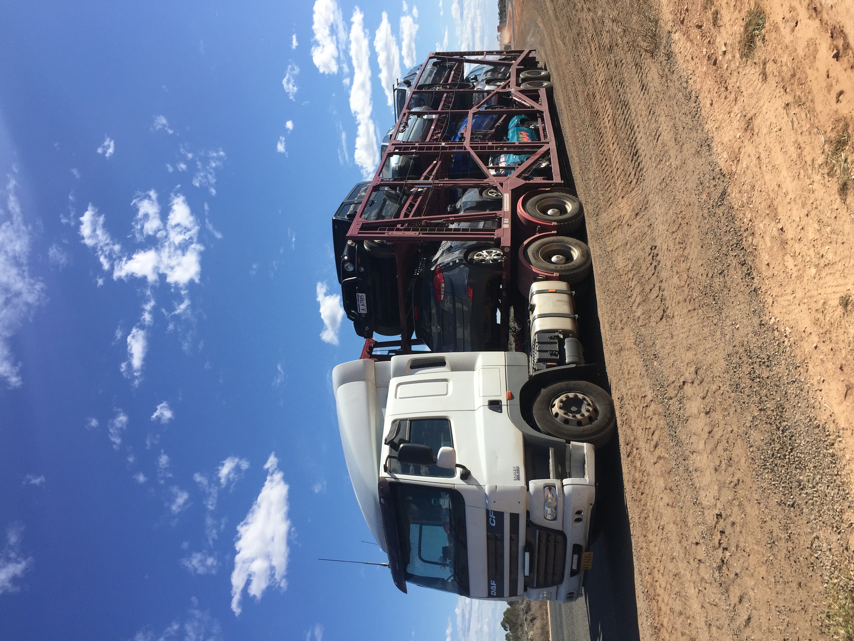 Auto Mover DAF CF Prime Mover with Multi-Car Transport Trailer