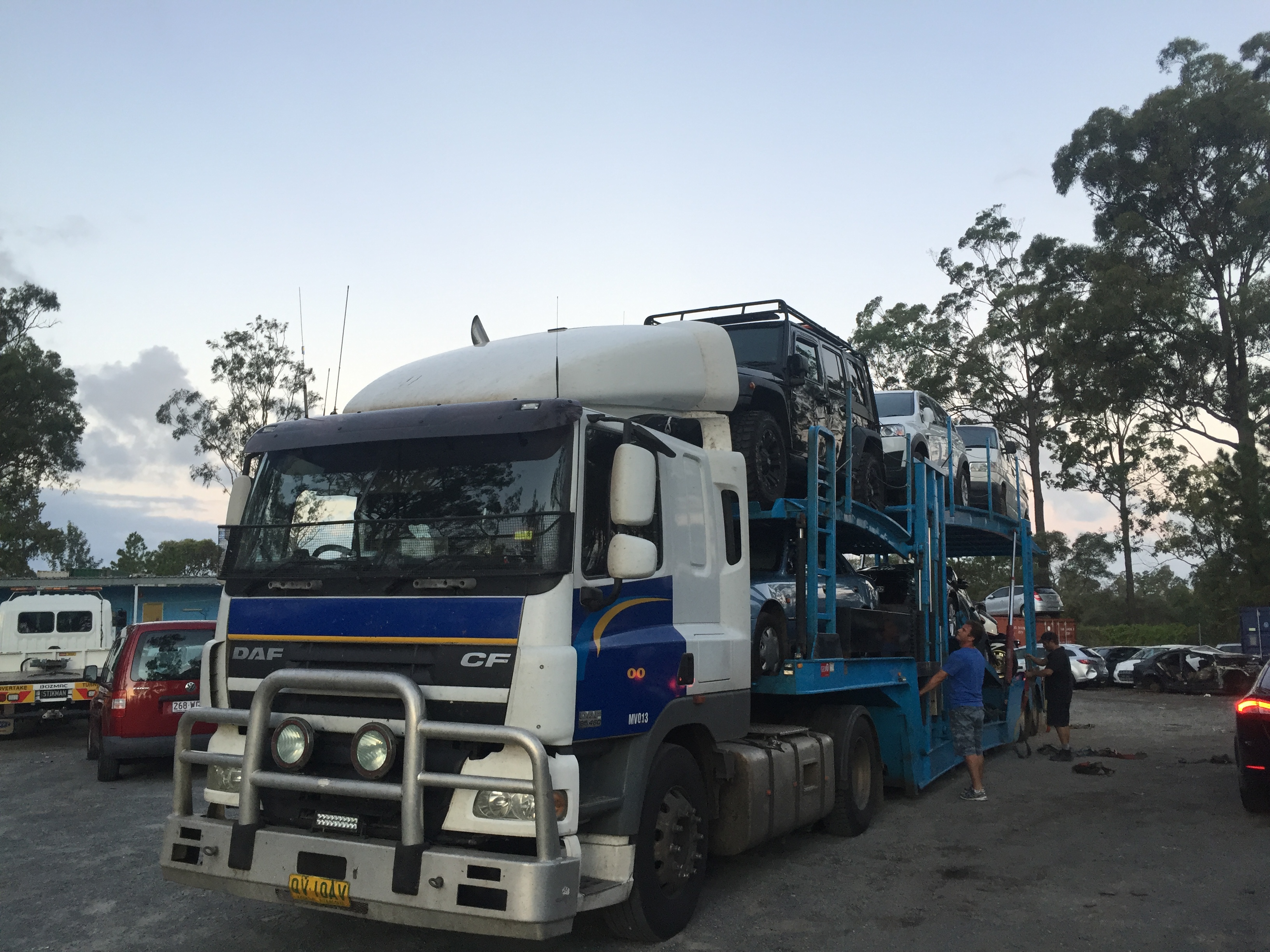 Auto Mover DAF CF Truck with Car Carrier Trailer