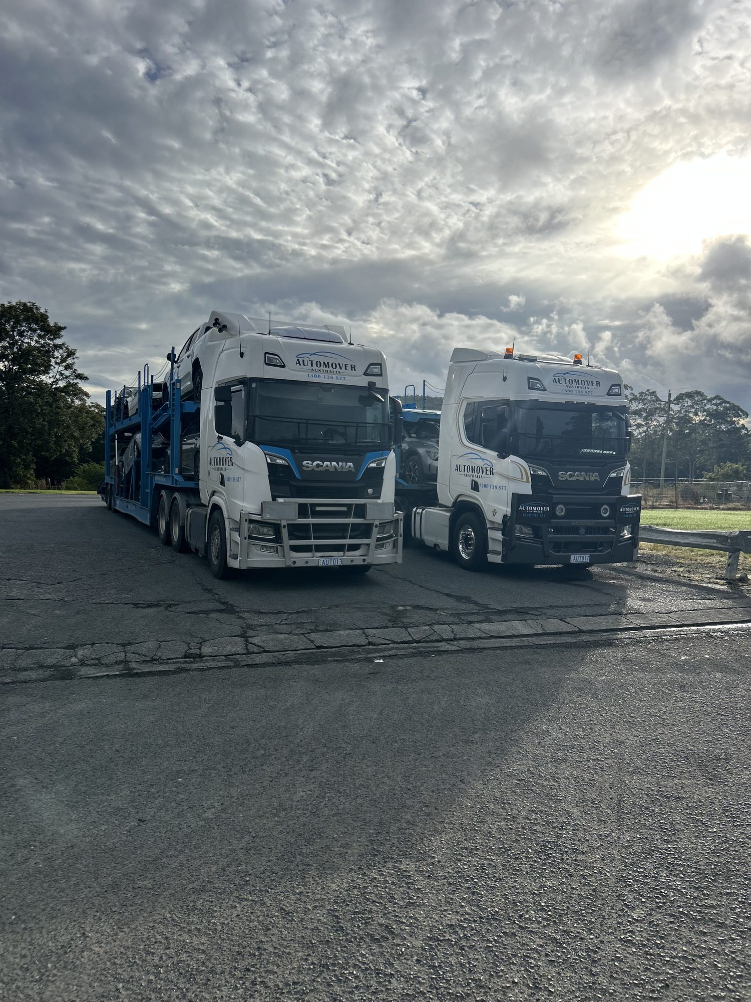 Auto Mover Fleet: Car Carrier and Escort Vehicles