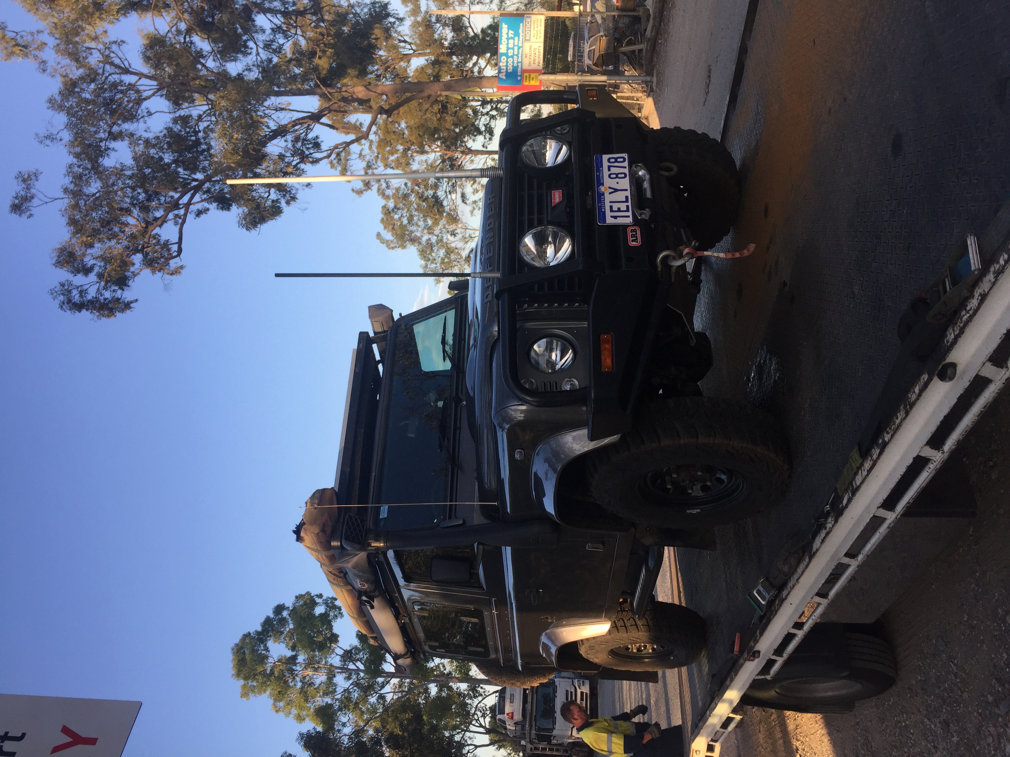 Auto Mover Land Rover Defender Ready for Transport