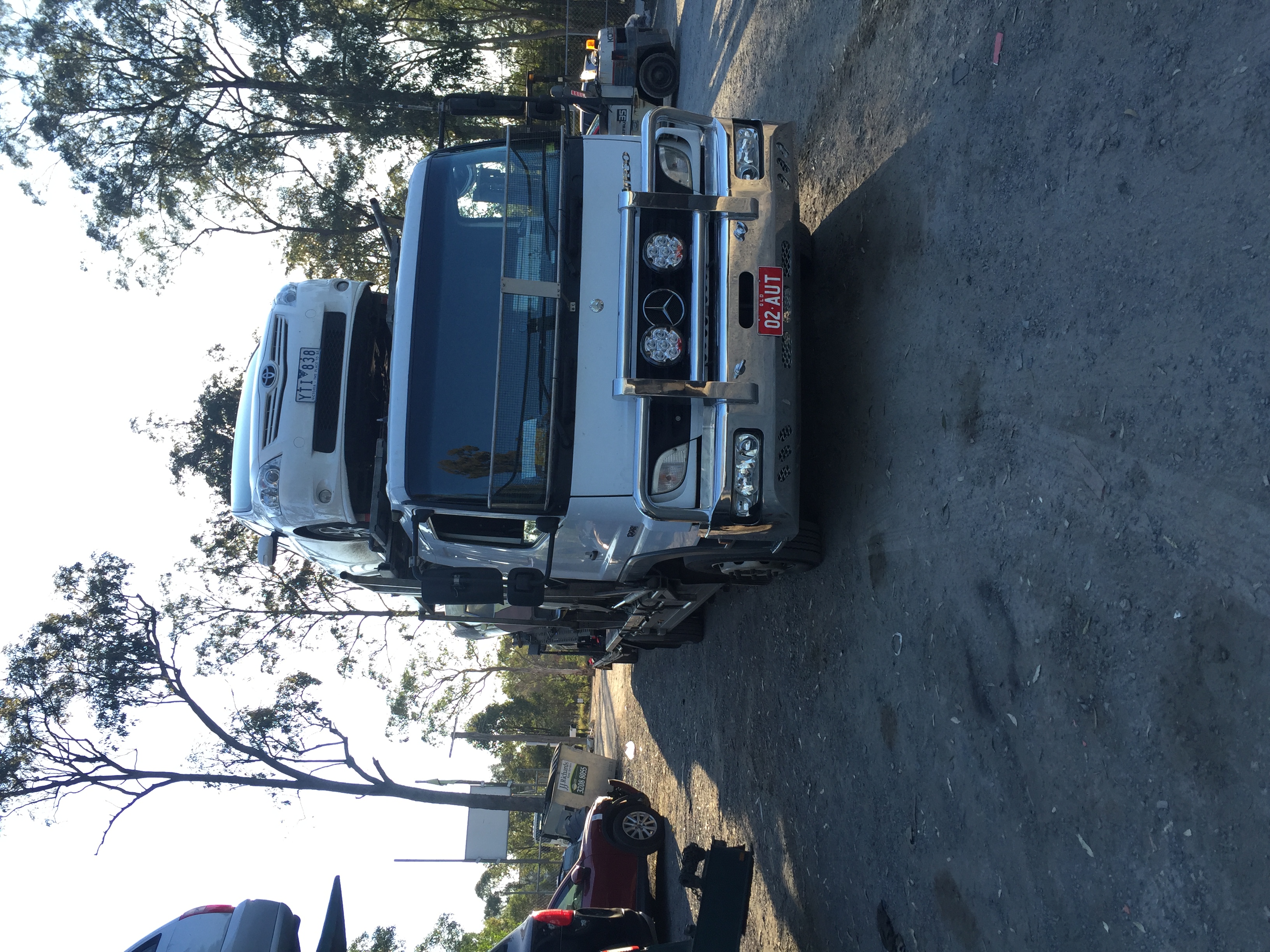 Auto Mover Mercedes Car Carrier Loading White Toyota Vehicle