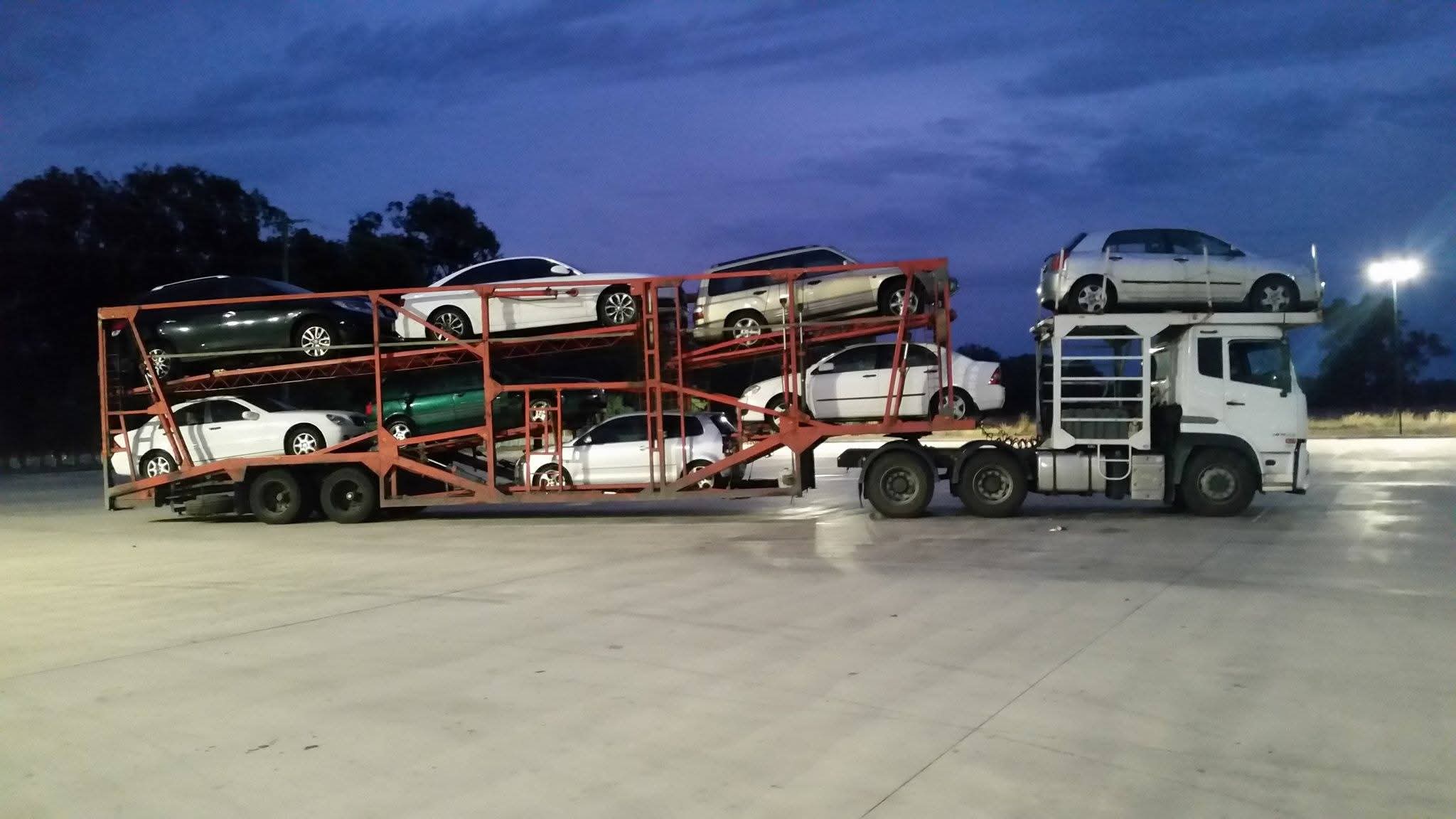 Auto Mover Multi-Car Carrier Loaded with Vehicles