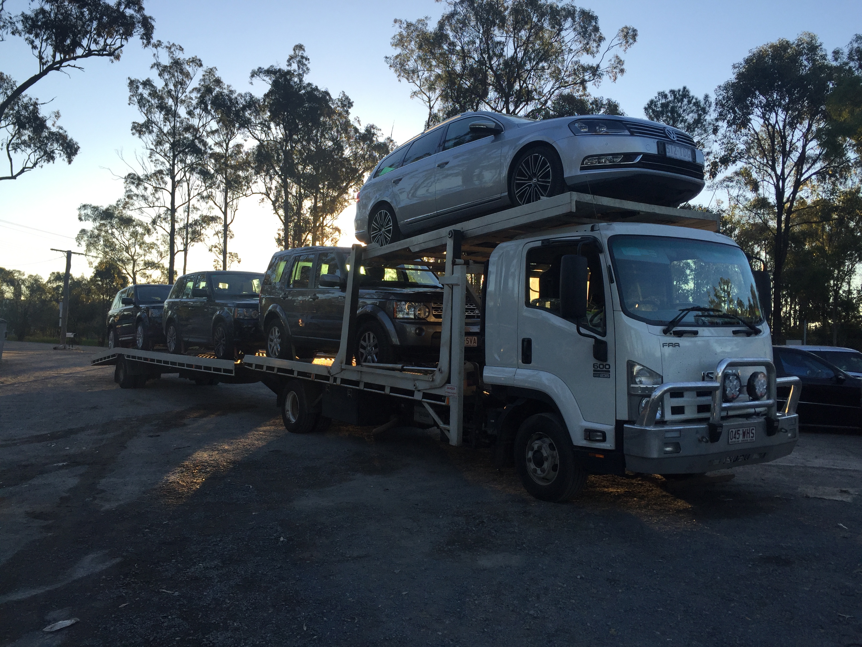 Auto Mover Multi-Car Transport Carrier with Multiple Vehicles