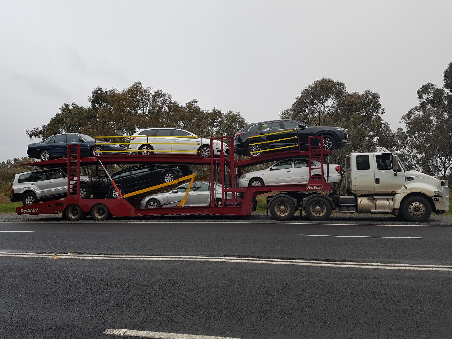 Auto Mover Multi-Deck Car Carrier Transporting Vehicles Interstate