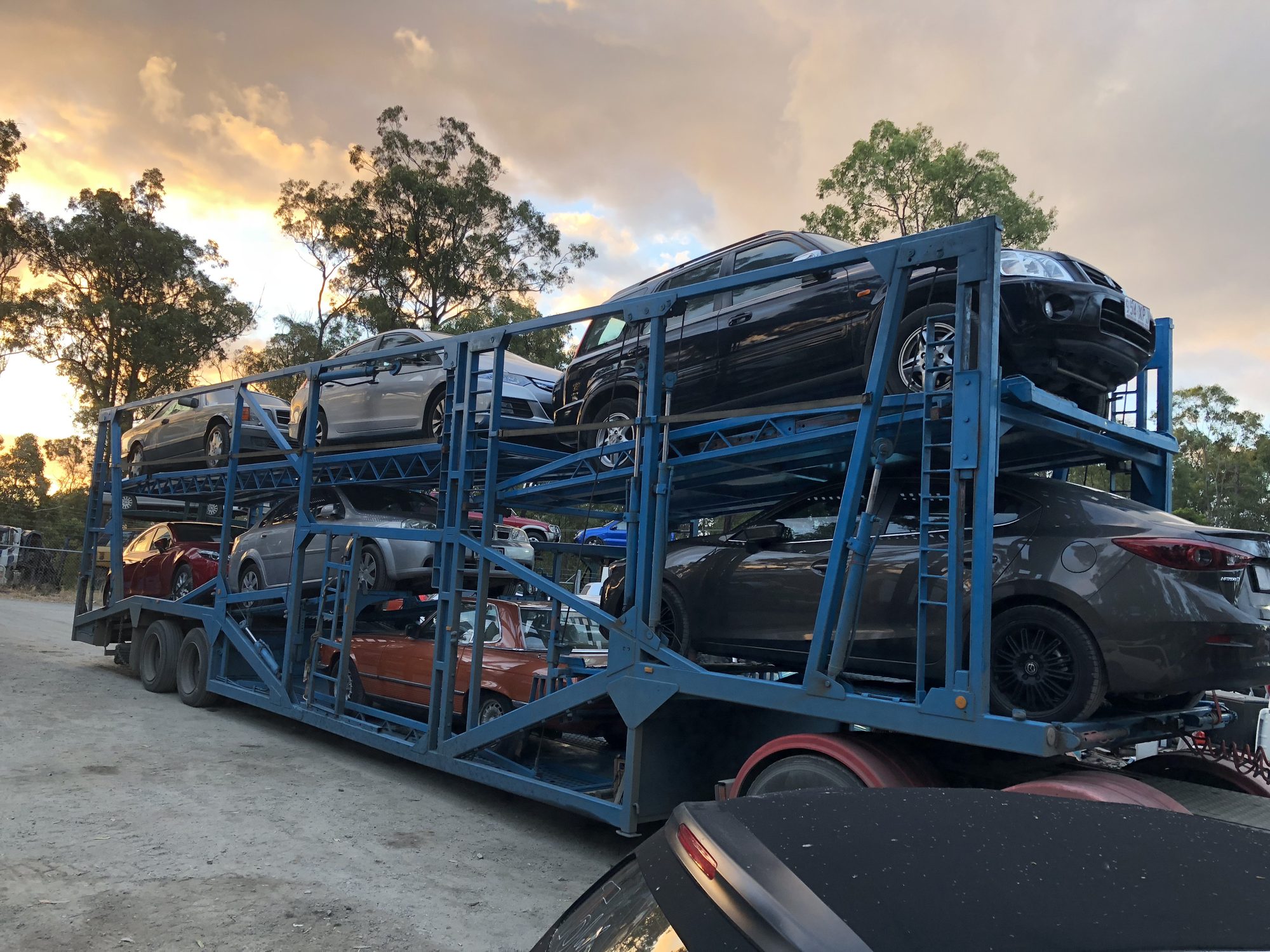 Auto Mover Multi-Level Car Carrier Loaded with Vehicles