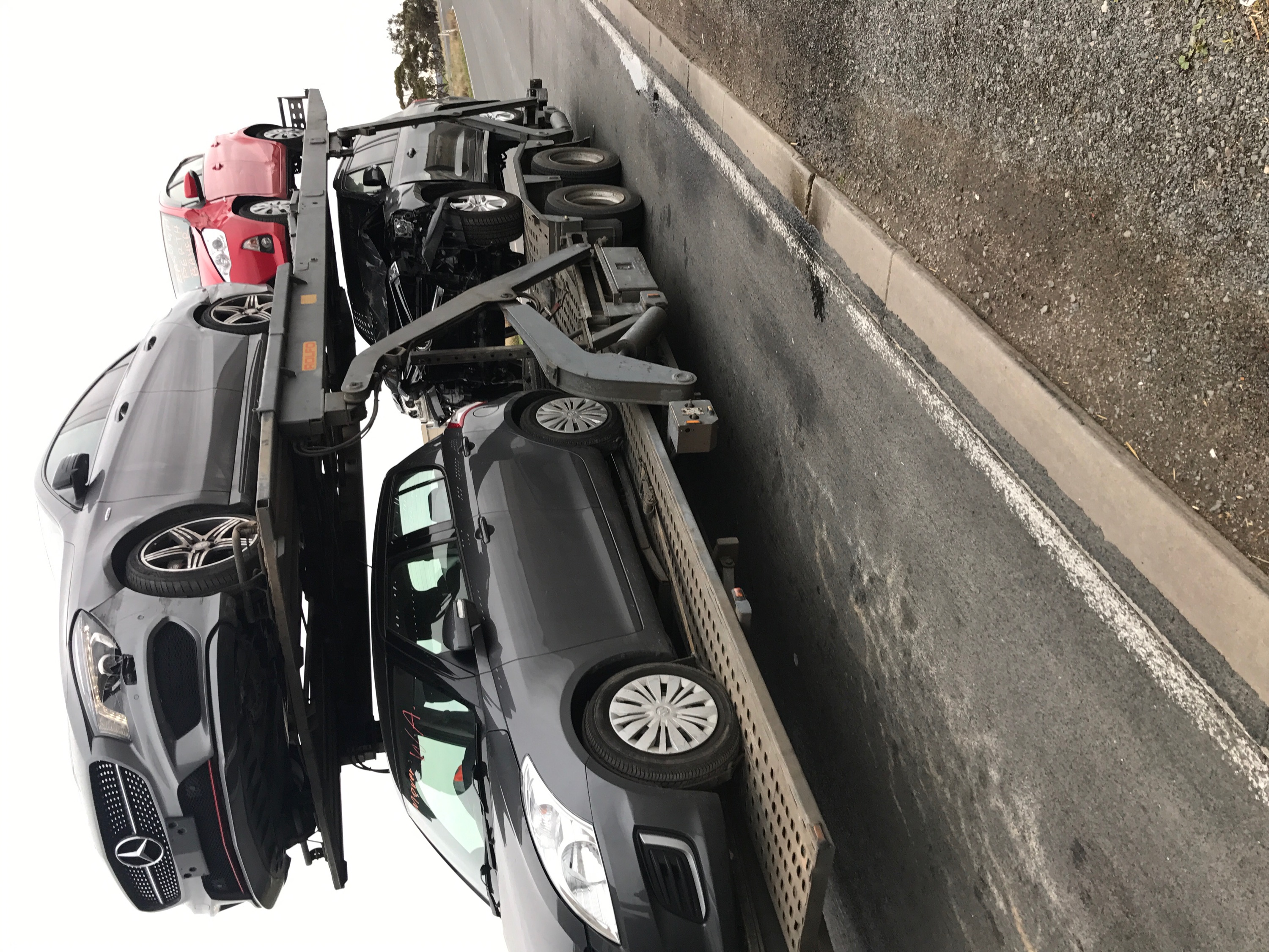 Auto Mover Multi-Level Car Carrier with Four Vehicles