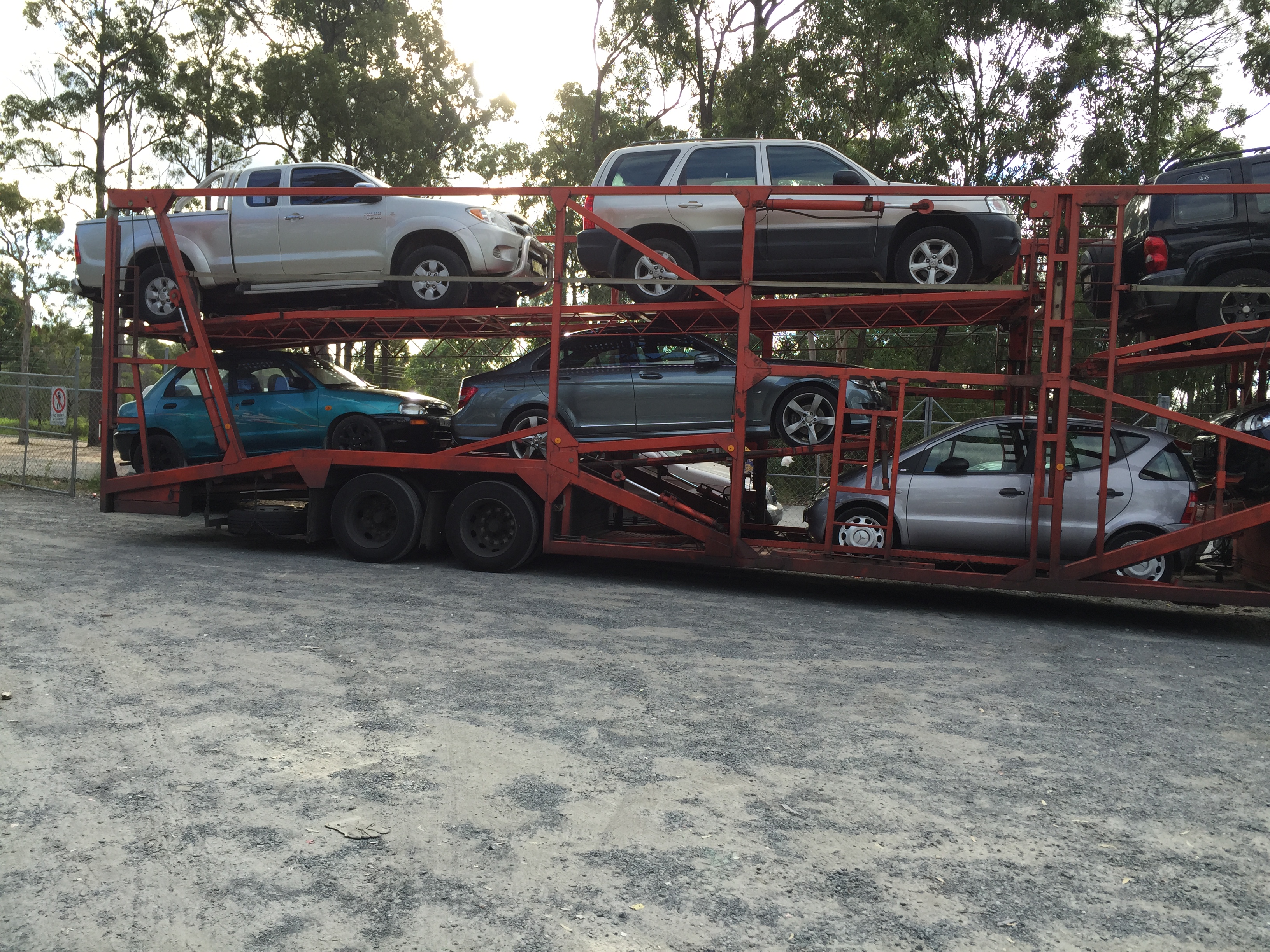 Auto Mover Multi-Level Car Carrier with Mixed Vehicle Load
