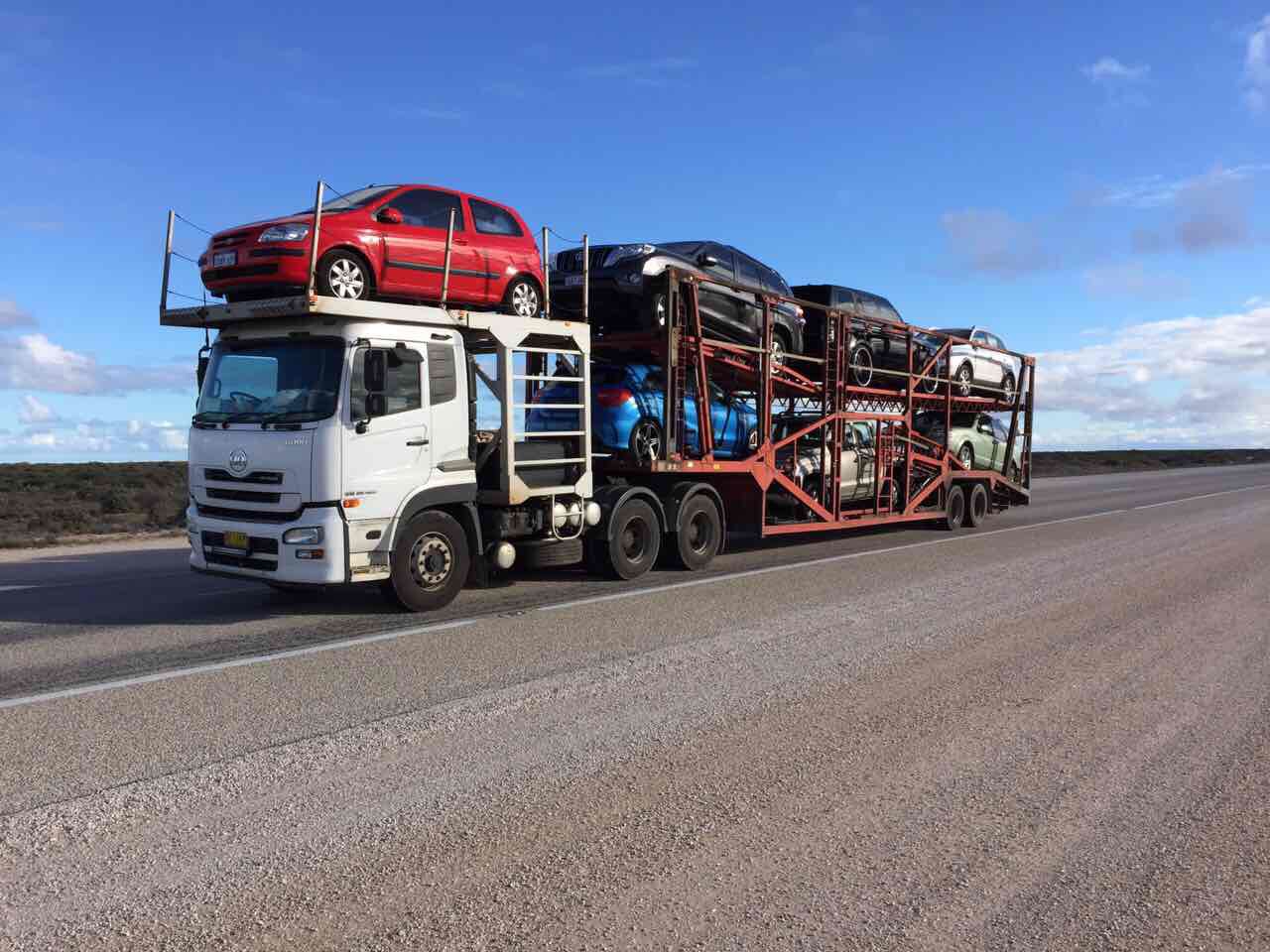 Auto Mover Multi-Vehicle Car Carrier Interstate Transport