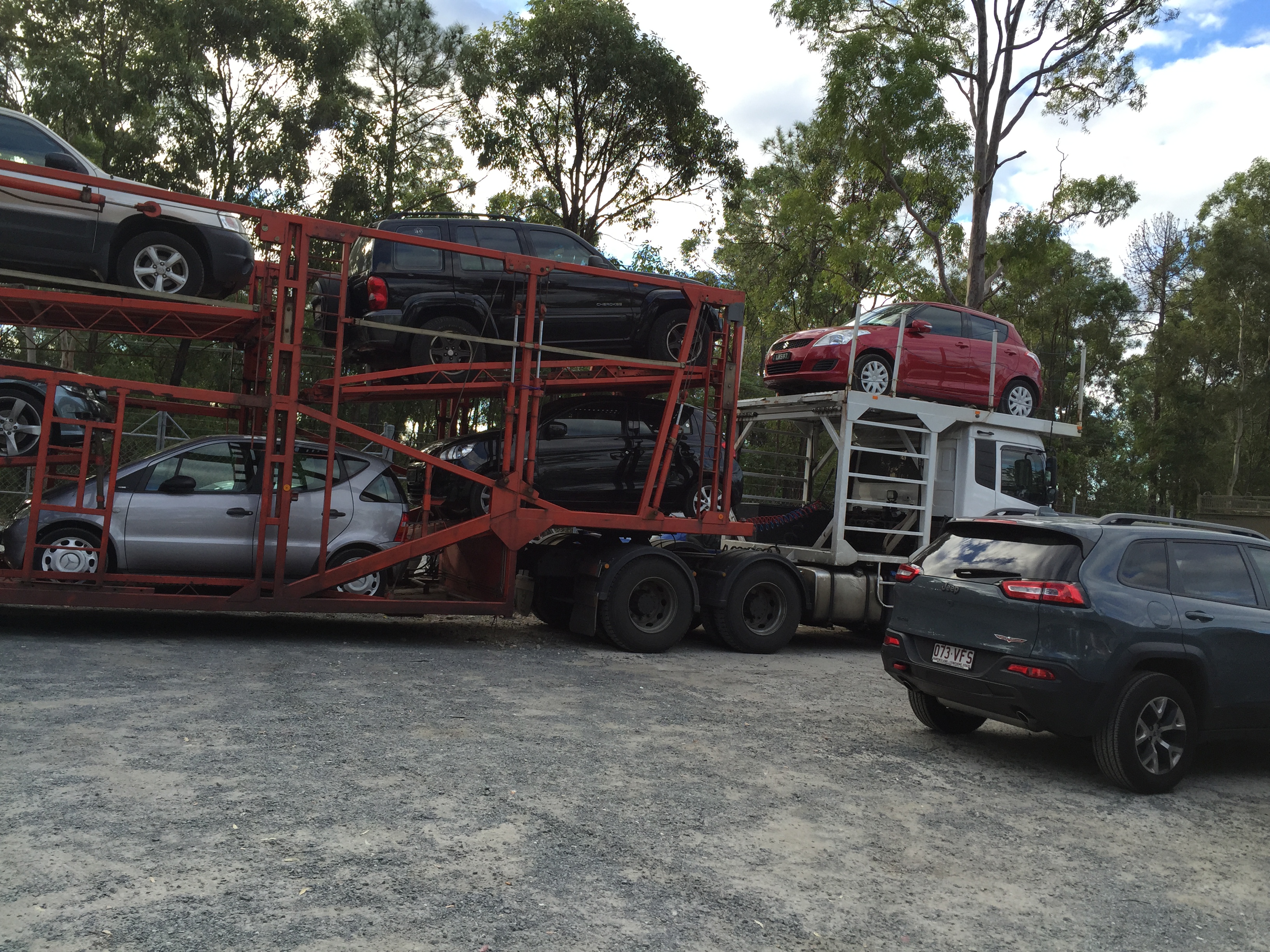 Auto Mover Multi-Vehicle Car Carrier Loading Operations