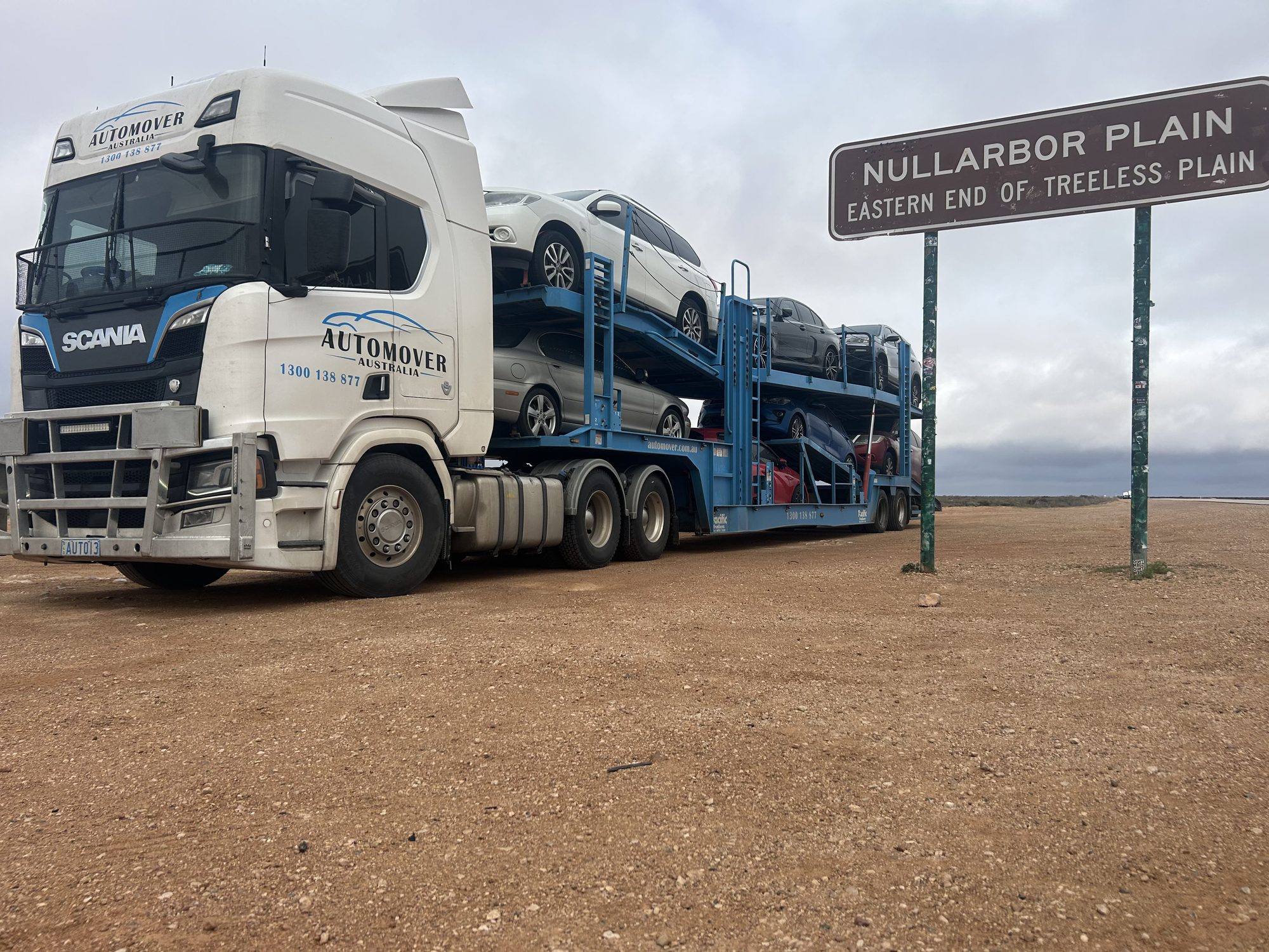 Auto Mover Scania Truck Loaded with Multiple Vehicles
